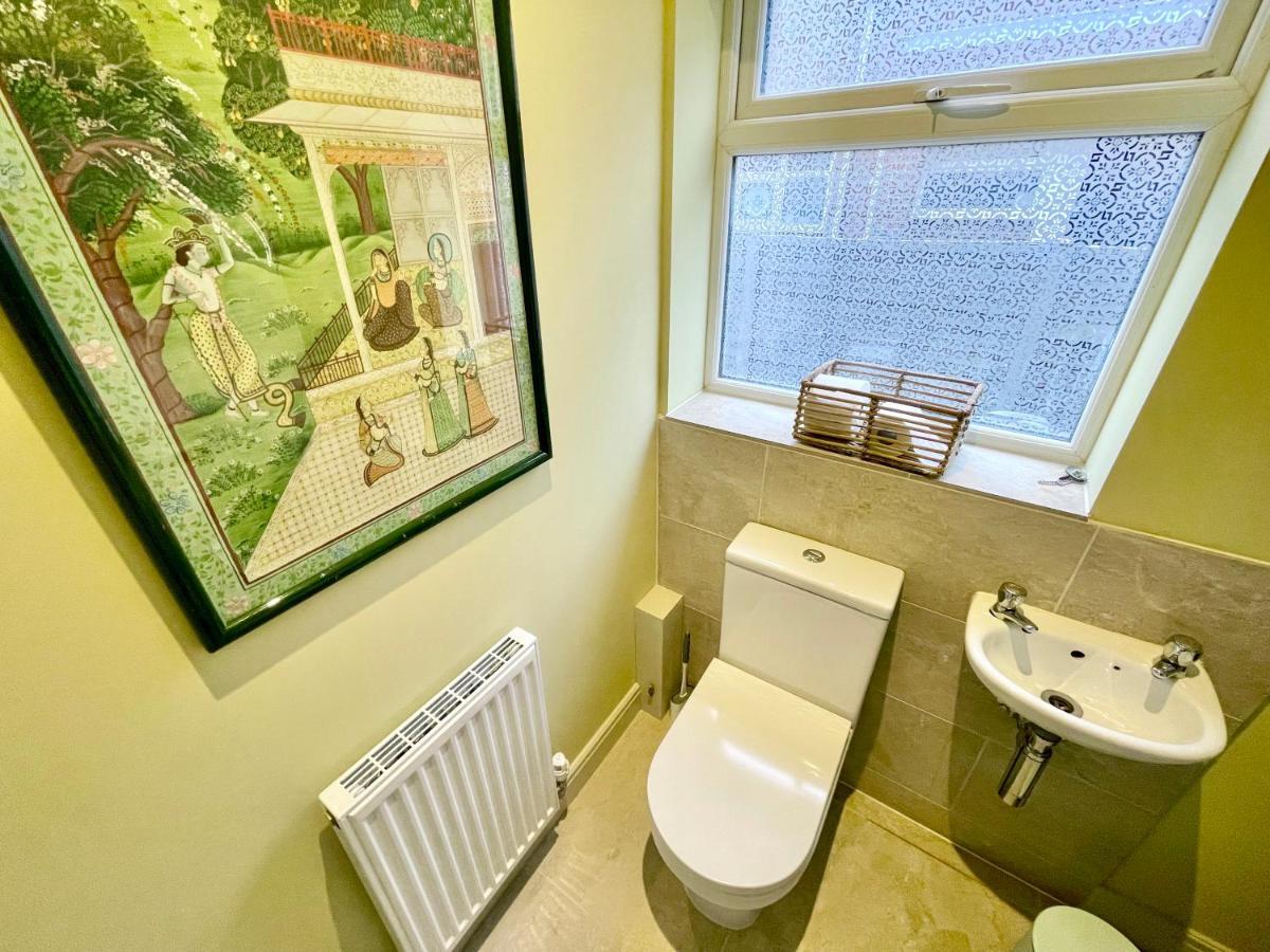 Central Townhouse With Free Off Road Parking And Garden York Exterior foto